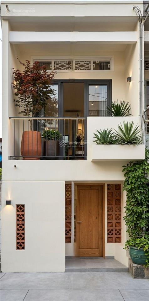 Bán nhà nhỉnh 3 tỷ phú định quận 8, 45m², 2 tầng, hẻm siêu đẹp, shr, kqh, chủ kẹt bán