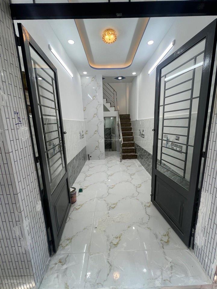 Bán nhà nhỉnh 1tỷ lưu hữu phước q8  dt 30m2  2 tầng đúc  kiên cố  hẻm thoáng  chính chủ