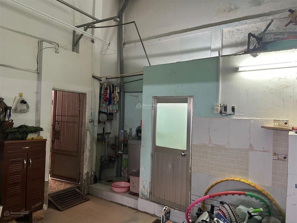 Bán nhà bùi minh trực phường 5 quận 8  35m2  2 tầng  ngang 5m  shr  k qh  2 tỷ **