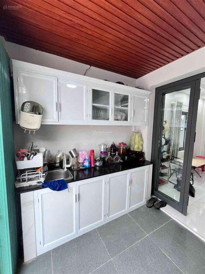 Bán nhà mễ cốc quận 8  50m2  hẻm oto  2 tầng  shr  kqh  nhỉnh 4tỷ  chủ nhiệt giảm mạnh.