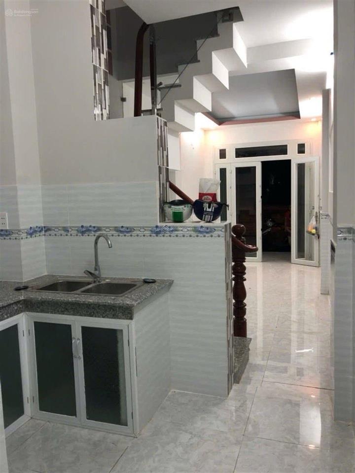 Bán nhà mặt tiền quận 8  35m2  2 tầng  shr  kinh doanh sầm uất  3tỷ**. chính chủ