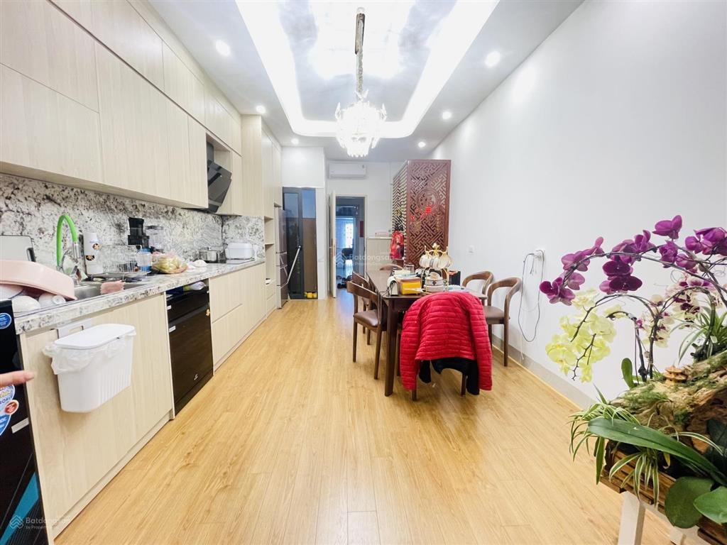 Tòa dòng tiền hoàng hoa thám,6 tầng tm, ngõ thông, dòng tiền tốt 86tr/tháng, vừa ở vừa cho thuê.