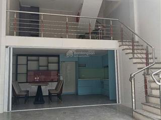 Bán nhà phúc lợi 6 tầng gara ô tô  sát vinhomes riverside  chỉ hơn 8 tỷ