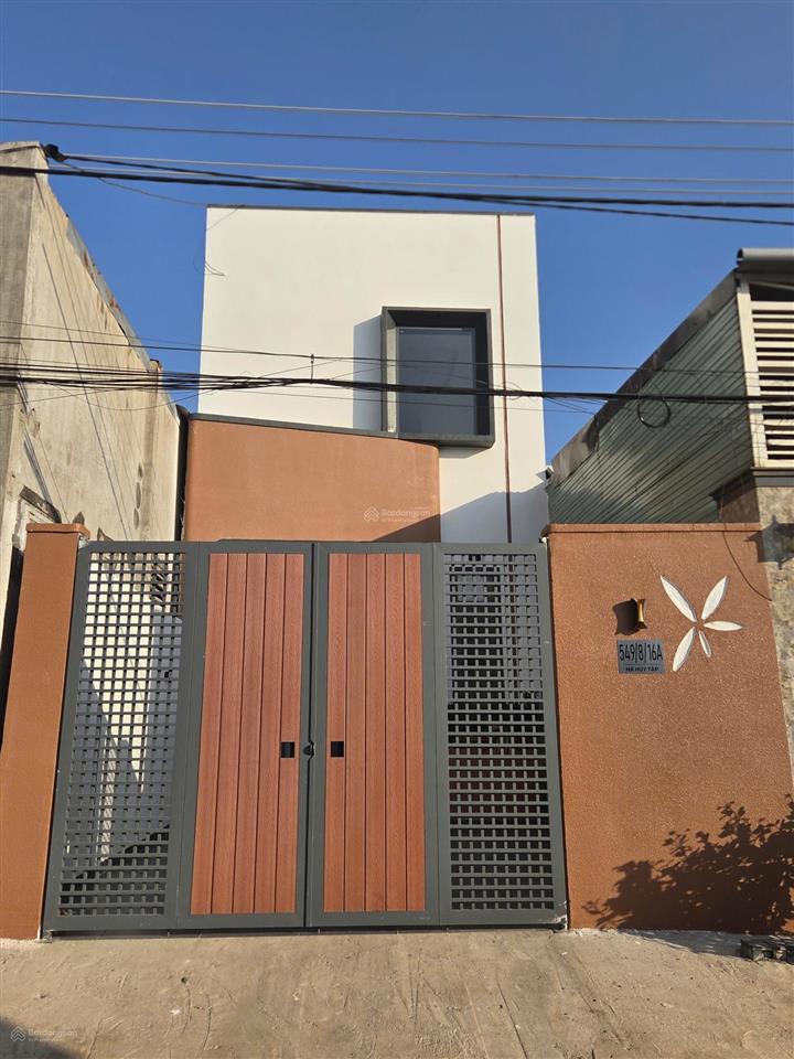 Bán nhà mới tại hẻm 549 hà huy tập bmt