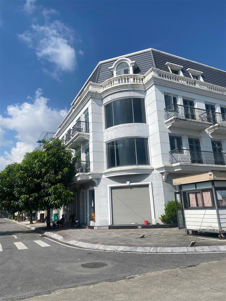 Chính chủ bán căn góc shophouse cẩm phả vị trí vip, 127m2