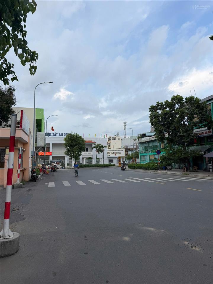 Bán building 2 mặt tiền cách mạng tháng tám quận 3 ngay công nhà ga sài gòn (dt 8mx15m) giá 60 tỷ