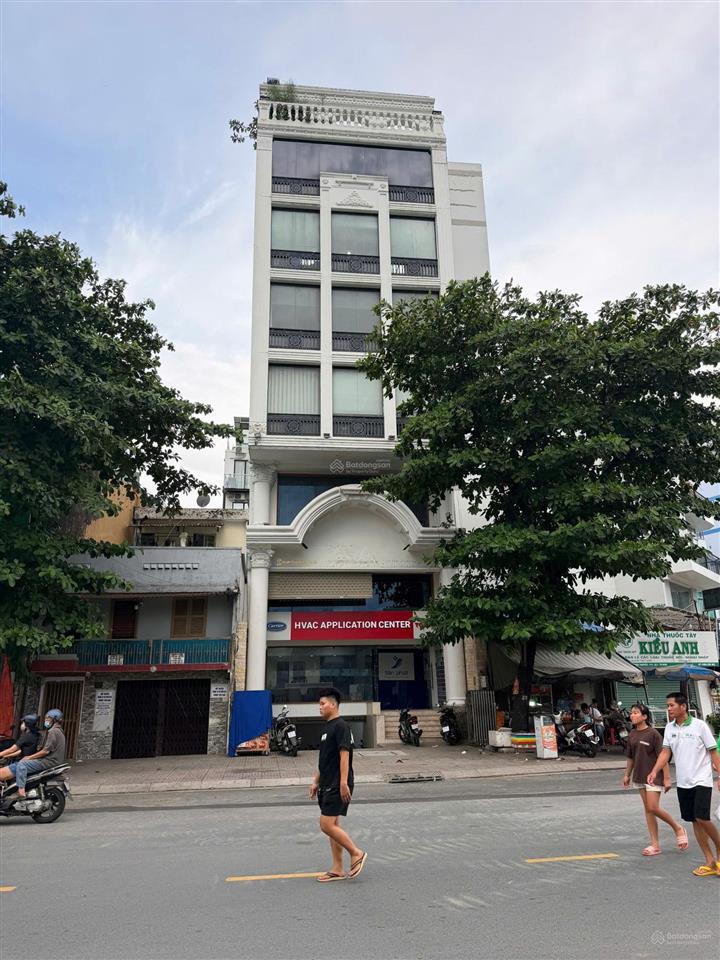 Bán building 2 mặt tiền cách mạng tháng tám quận 3 ngay công nhà ga sài gòn (dt 8mx15m) giá 60 tỷ