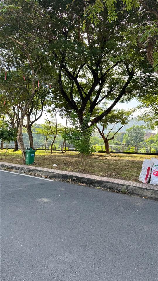 Biệt thự đường trần não quận 2 (dt 15m x 20m) hầm 5 tầng khu compound giá bán 68 tỷ