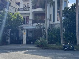 Biệt thự mặt tiền trần não q.2 ngang 12m x 20m, kết cấu 3 tầng áp mái, giá 65 tỷ thương lượng