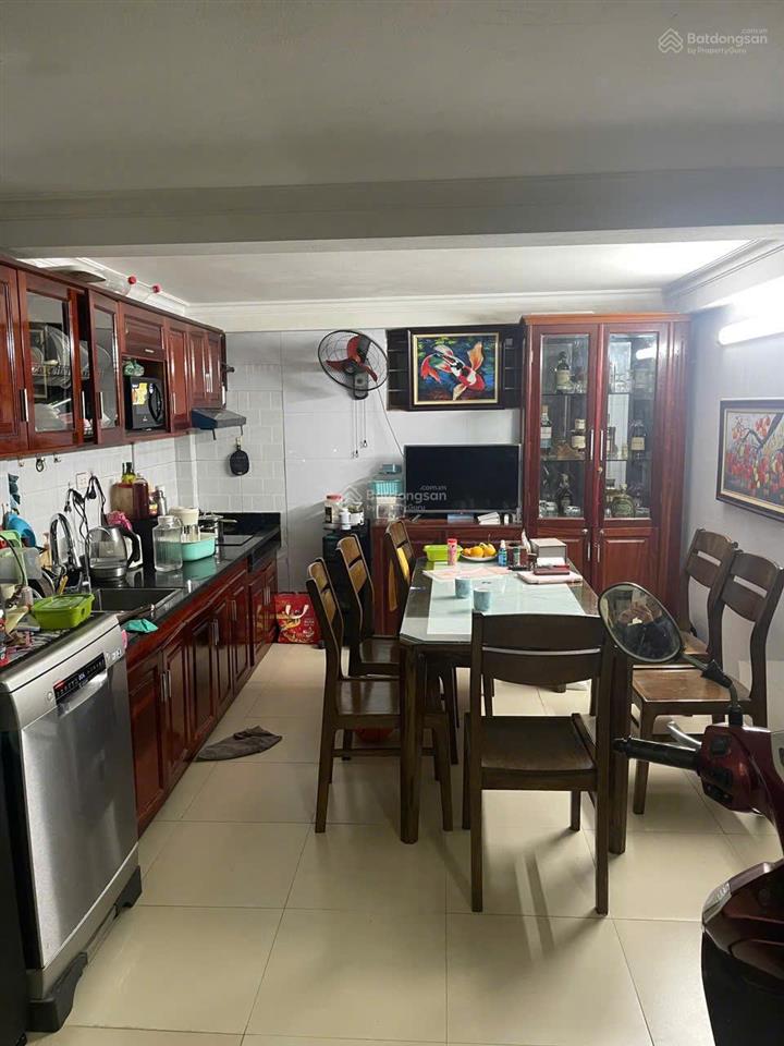 Nhà hoàng liệt 5 tầng gần nước ngầm, 4pn, thoáng trước sau, cách ô tô tránh 5m, 7.5 tỷ, ở luôn