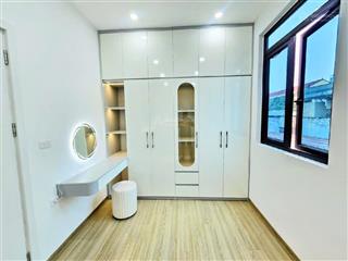 Bán 1 căn duy nhất tại định công hoàng mai 4 tầng giá nhỉnh 6 tỷ. ngõ thông 10m ra ô tô đỗ.