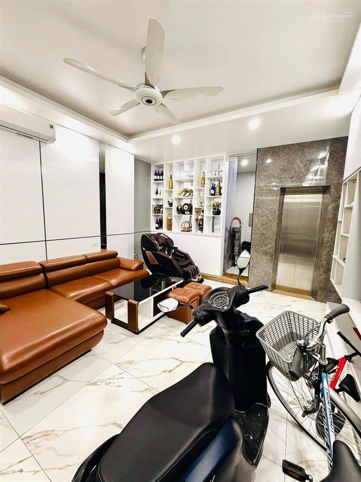 Chính chủ bán nhà tại nguyễn ngọc nại  thanh xuân  35m2  6 tầng  thang máy hiện đại