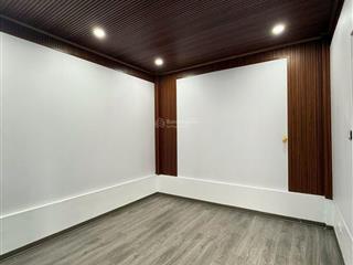 Chính chủ bán nhà phố kim mã 23m2  5 tầng  nhà sát phố  lô góc vĩnh viễn giá 6.5 tỷ .