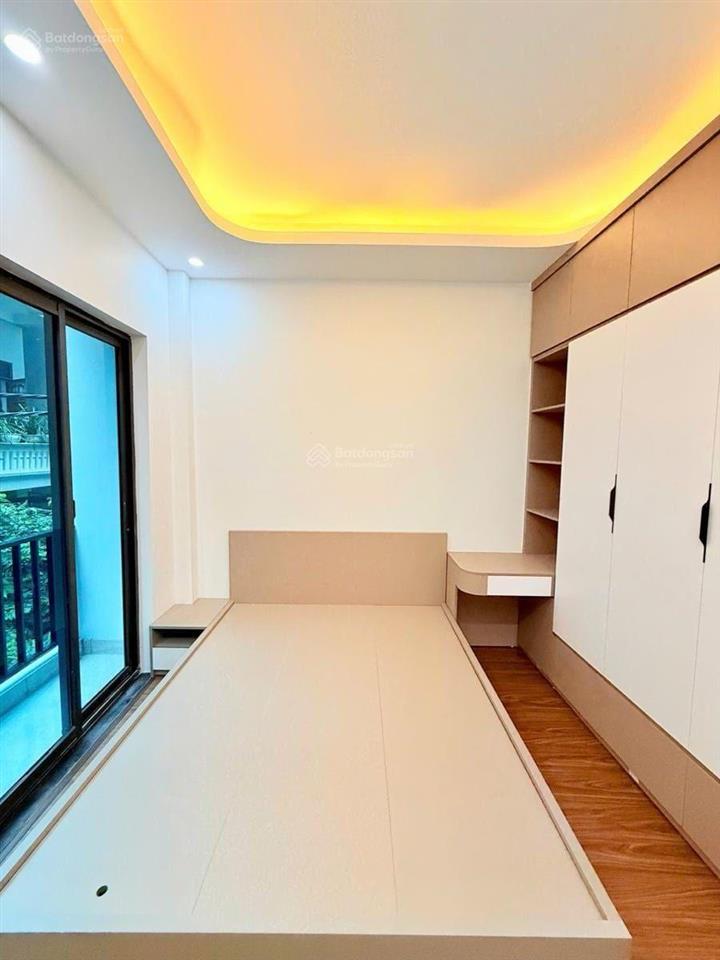 Bán nhà định công thượng 38m2  5 tầng  giá nhỉnh 12 tỷ  ô tô đỗ cửa  kinh doanh nhỏ.
