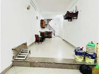 Chính chủ cho thuê nhà trịnh đình cửu vào ở được ngay gần mặt phố