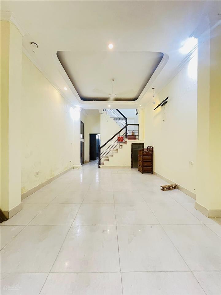 Chính chủ cần cho thuê nhà phố kim ngưu ở được luôn