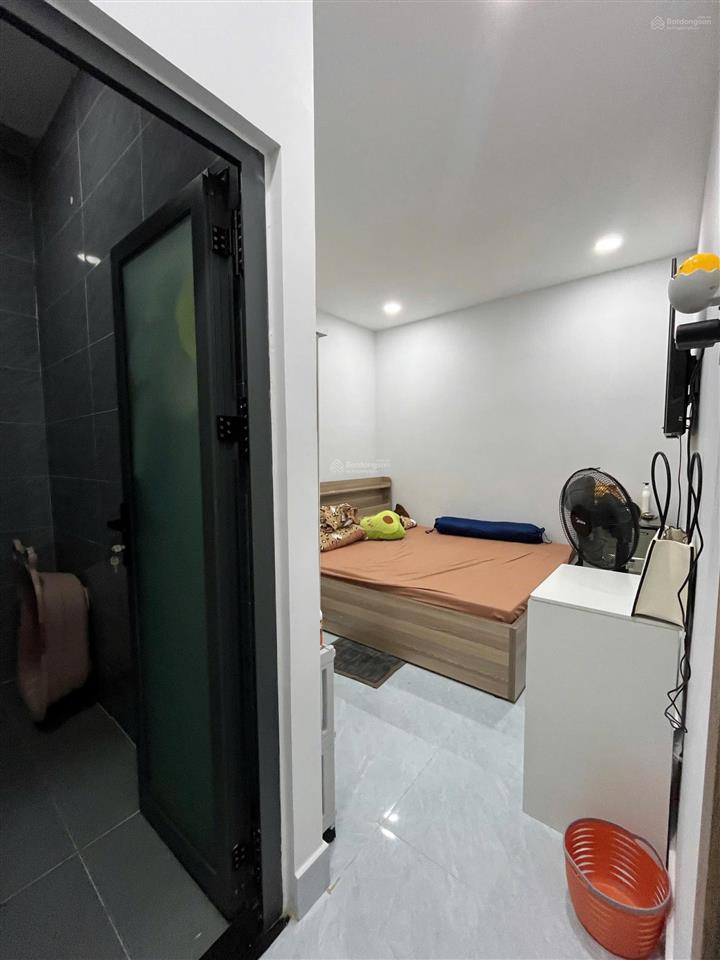 Nhà c4 mới76m2 giá6tỷ tldọn vào ở ngayhtp ngay cầu phú mỹhẻm 1/ vị trí đẹp