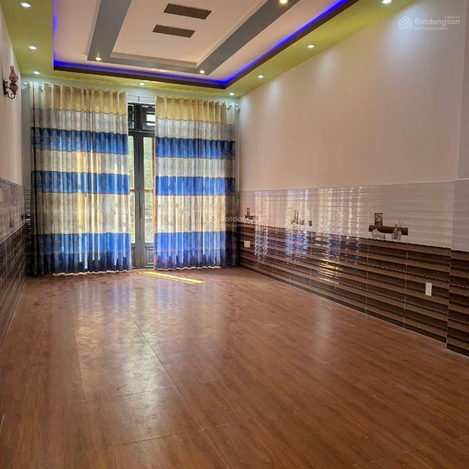 Mặt tiền kinh doanh kdc đại hải 80m 3 tầng chỉ 7 tỷ tl vị trí đẹp phan văn hớn