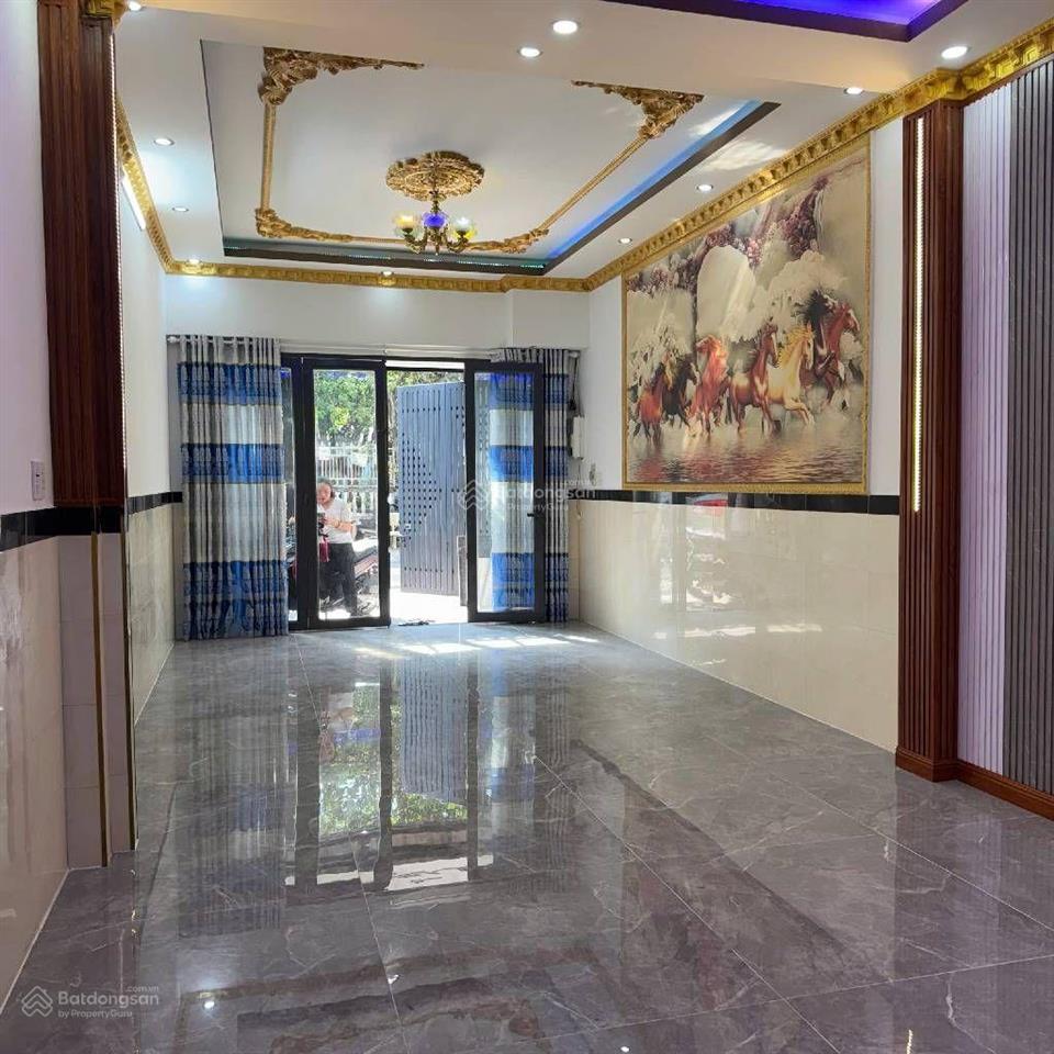 Mặt tiền kinh doanh kdc đại hải 80m 3 tầng chỉ 7 tỷ tl vị trí đẹp phan văn hớn