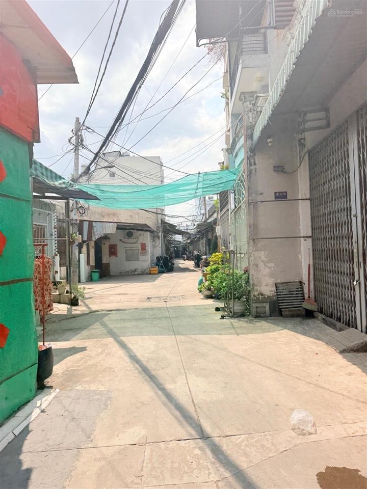 Hẻm xe hơi quay đầu ngay nguyễn văn quá nhà 3 tầng kiên cố chỉ 4.8 tỷ