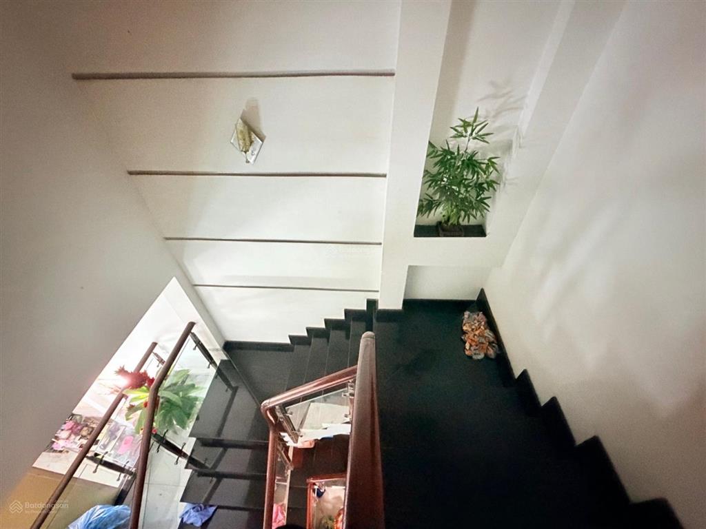 Hẻm xe hơi thông cách mt nguyễn văn quá 100m 67m2 chỉ 6 tỷ