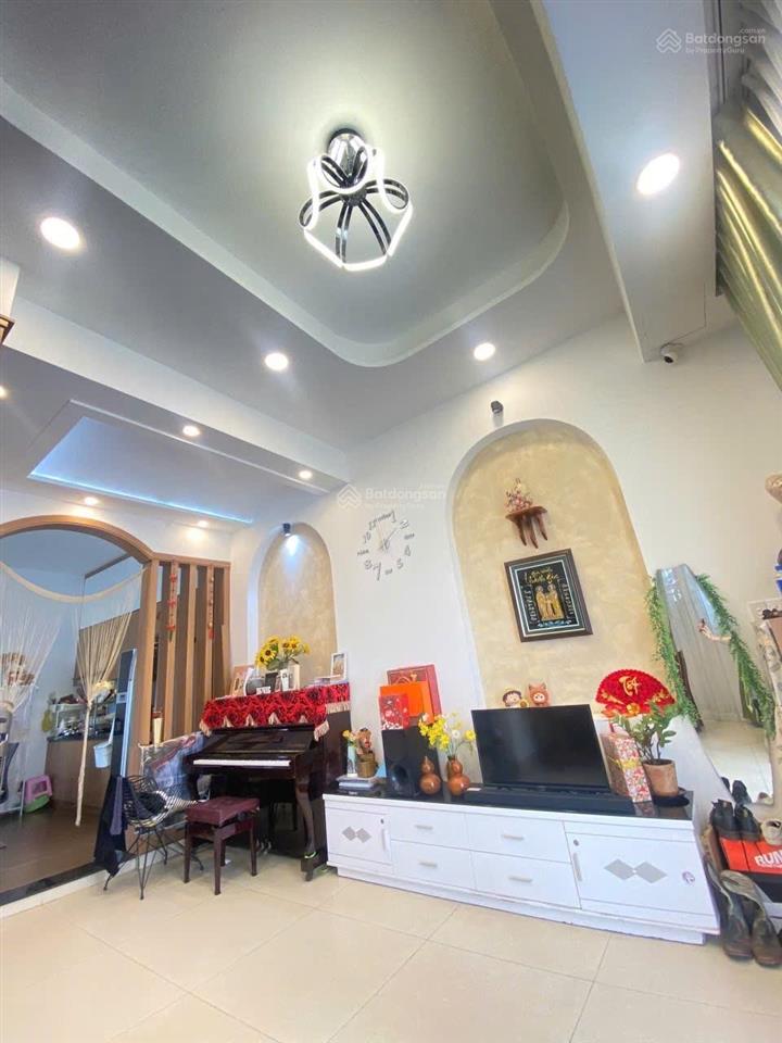 Nhà siêu đẹp 4 tầng, ngay hểm xe hơi đường số 6 phường bình trưng đông quận 2