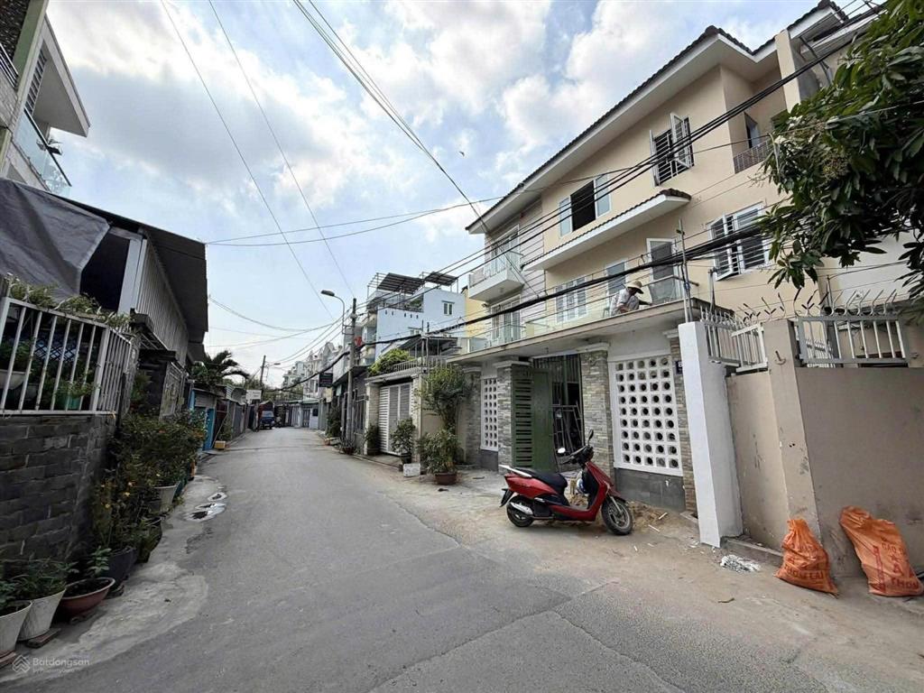 Nhà 3 tầng bình trưng tây q2 ô tô tránh giá tốt.