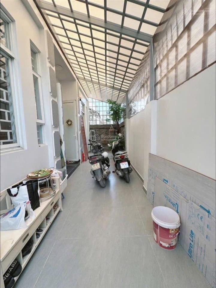Bán nhà riêng tại đường 11, 7,7 tỷ, 50m2, 4pn + 5wc