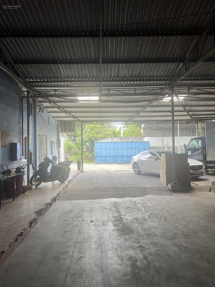 Bán nhà xưởng chính chủ, dt 2.000m2 sổ hồng