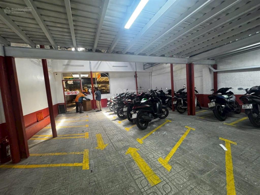 Bán nhà riêng tại 45b, ung văn khiêm, 346m2, chỉ với 83 tỷ vnd