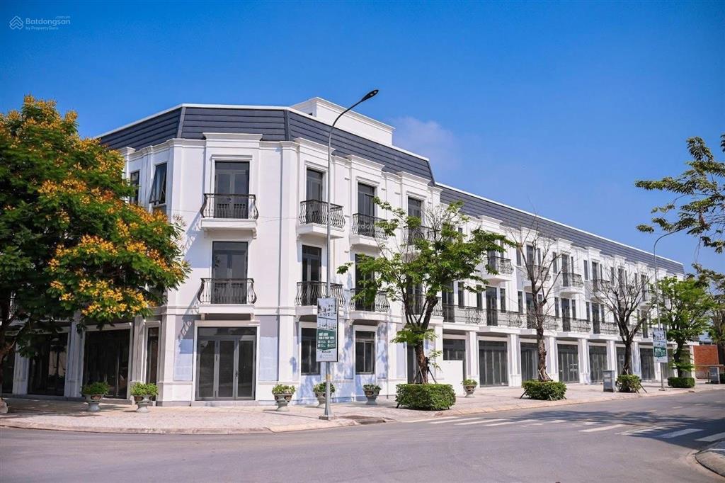 Biệt thự liền kề ven sông sg 2 mt từ 4 tỷ hud chánh mỹ hồ chí minh giá cực tốt chỉ 28tr/m2 đất