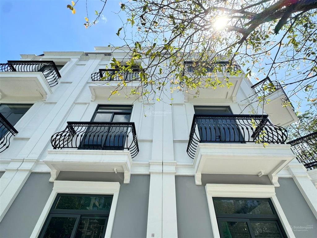 Biệt thự liền kề ven sông sg 2 mt từ 4 tỷ hud chánh mỹ hồ chí minh giá cực tốt chỉ 28tr/m2 đất