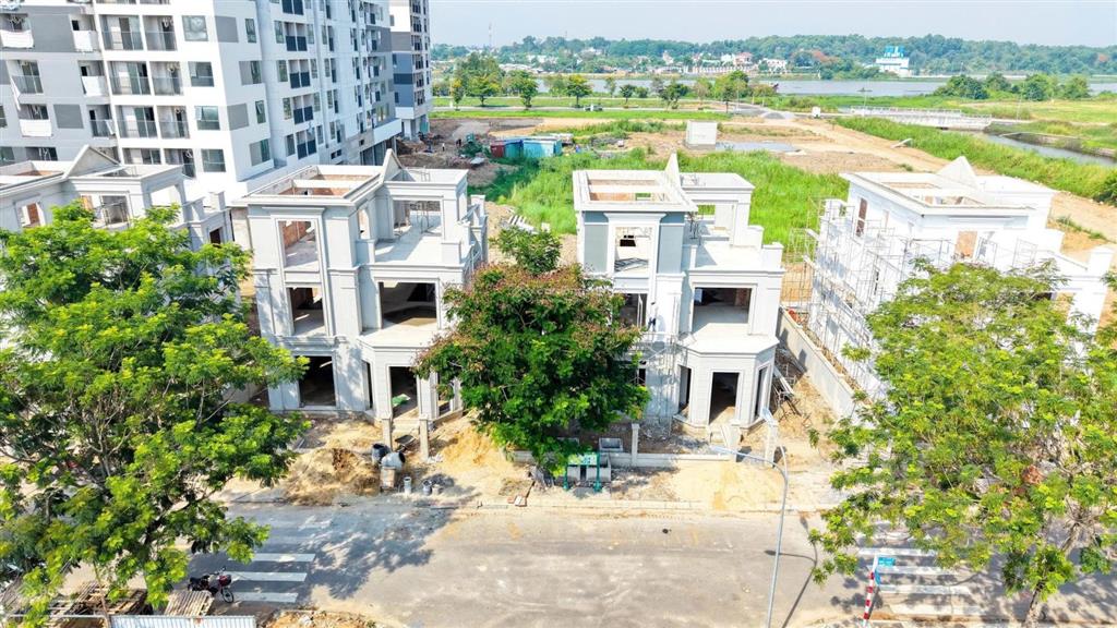 Biệt thự liền kề ven sông sg 2 mt từ 4 tỷ hud chánh mỹ hồ chí minh giá cực tốt chỉ 28tr/m2 đất