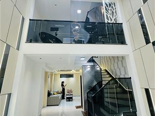 Nhà bán 4,2x12m, 1 lửng + 3 lầu. 3 phòng ngủ, 1 phòng massage, 5wc + sân thượng, sổ hồng riêng