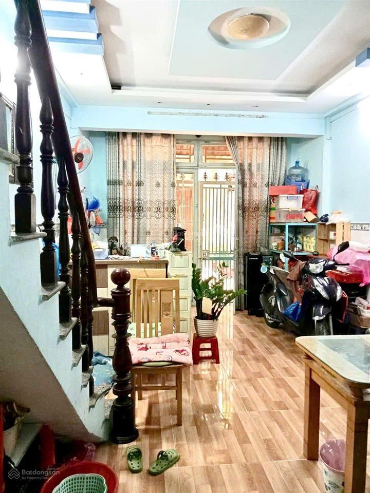 Nhà đẹp đường 6m  sổ hồng riêng  giá tốt vị trí cuối đường số 6, khu dân cư hiện hữu, gần