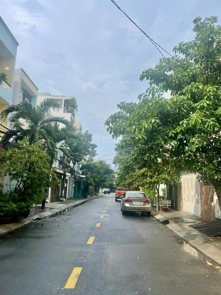 Siêu phẩm gò vấp  chỉ hơn 6 tỷ  đường trải nhựa 8m có lề  5 tầng sân thượng  mới vào ở ngay