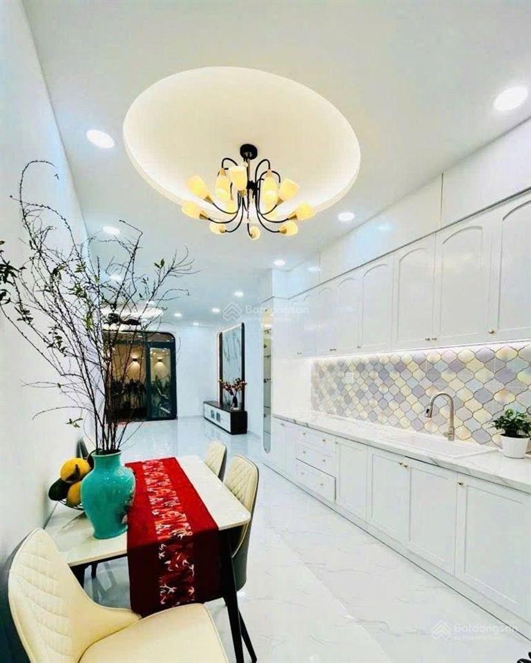 Bán nhà riêng đẹp tại đ. số 27, p 6, q. gò vấp, 5,75 tỷ, 71m2 nhiều tiện ích