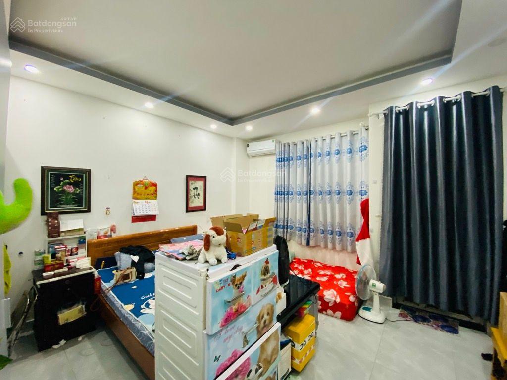 Hơn 6 tỷ  nhà gò vấp  dt 55m2, nhà 4 tầng, đường 5m, xe hơi, khu phân lô, tặng nội thất