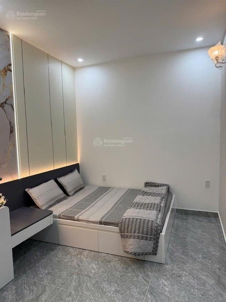 Nhà mới 4 tầng, 66m2, phạm văn bạch, hxh ngủ, 4 pn kép kín  sân thượng  chỉ 6,5 tỷ tlcc