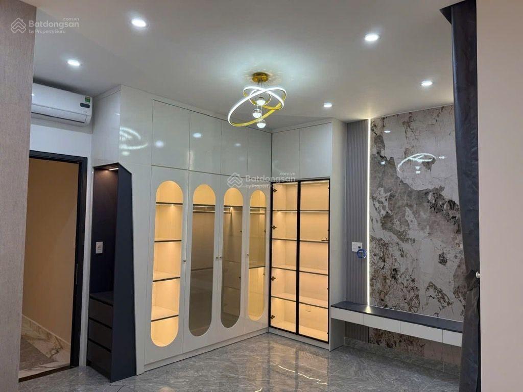 Nhà mới 4 tầng, 66m2, phạm văn bạch, hxh ngủ, 4 pn kép kín  sân thượng  chỉ 6,5 tỷ tlcc