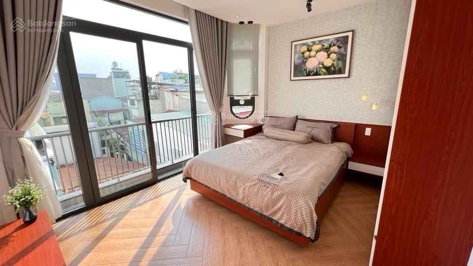 Hơn 6 tỷ  ngay phan văn trị, kế cityland, hẻm lớn, trải nhựa,xây 5 tầng,ngang tận 5m nội thất nhập