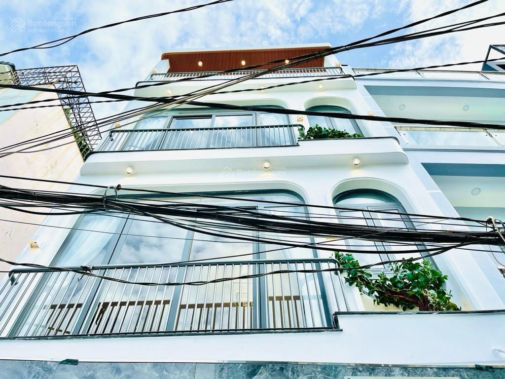 Hơn 6 tỷ  ngay phan văn trị, kế cityland, hẻm lớn, trải nhựa,xây 5 tầng,ngang tận 5m nội thất nhập