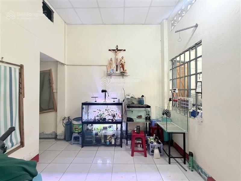 Hot gò vấp nhỉnh 5 tỷ chỉ 85tr/m2 hẻm xe hơi tiện xây mới