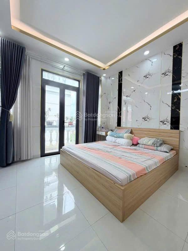 Nhà mới 2 tầng btct  hẻm xe hơi  sát mặt tiền  48m2  phan huy ích  4,5 tỷ tlcc