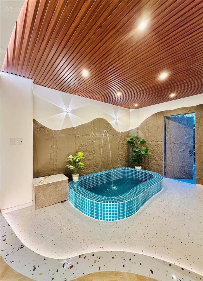 Nhà mới ở ngay, full nội thất cao cấp 68.7m2  hxh 2 mặt thoáng, phạm văn chiêu, chỉ 80tr/m2 tlcc