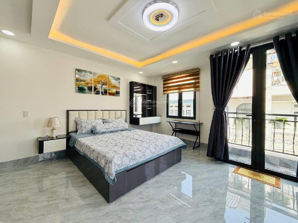 Nhà mới 5 tầng  hxh 4m  50m2  emart 2 gò vấp  phan huy ích  full nội thất  6,3 tỷ tlcc