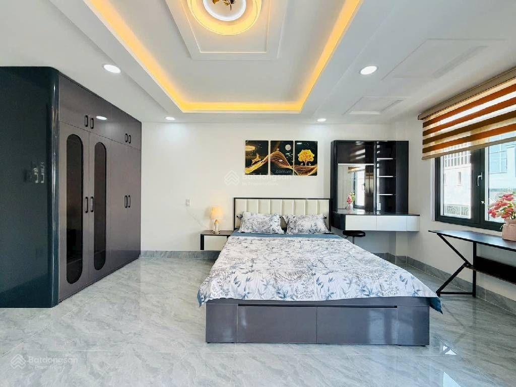 Nhà mới 5 tầng  hxh 4m  50m2  emart 2 gò vấp  phan huy ích  full nội thất  6,3 tỷ tlcc