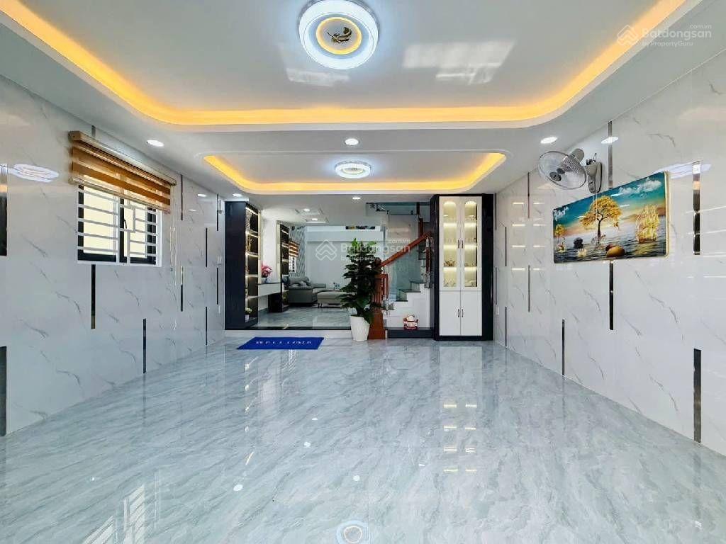 Nhà mới 5 tầng  hxh 4m  50m2  emart 2 gò vấp  phan huy ích  full nội thất  6,3 tỷ tlcc