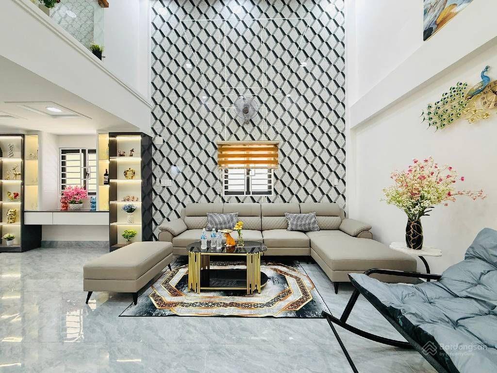 Nhà mới 5 tầng  hxh 4m  50m2  emart 2 gò vấp  phan huy ích  full nội thất  6,3 tỷ tlcc