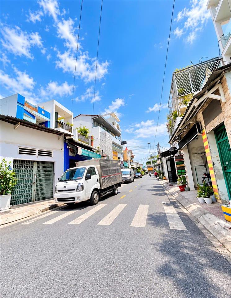 Hẻm 10m như mặt tiền, cách mt lê đức thọ 85m, 80m2, thông dương quảng hàm, gò vấp, chỉ 10 tỷ tlcc